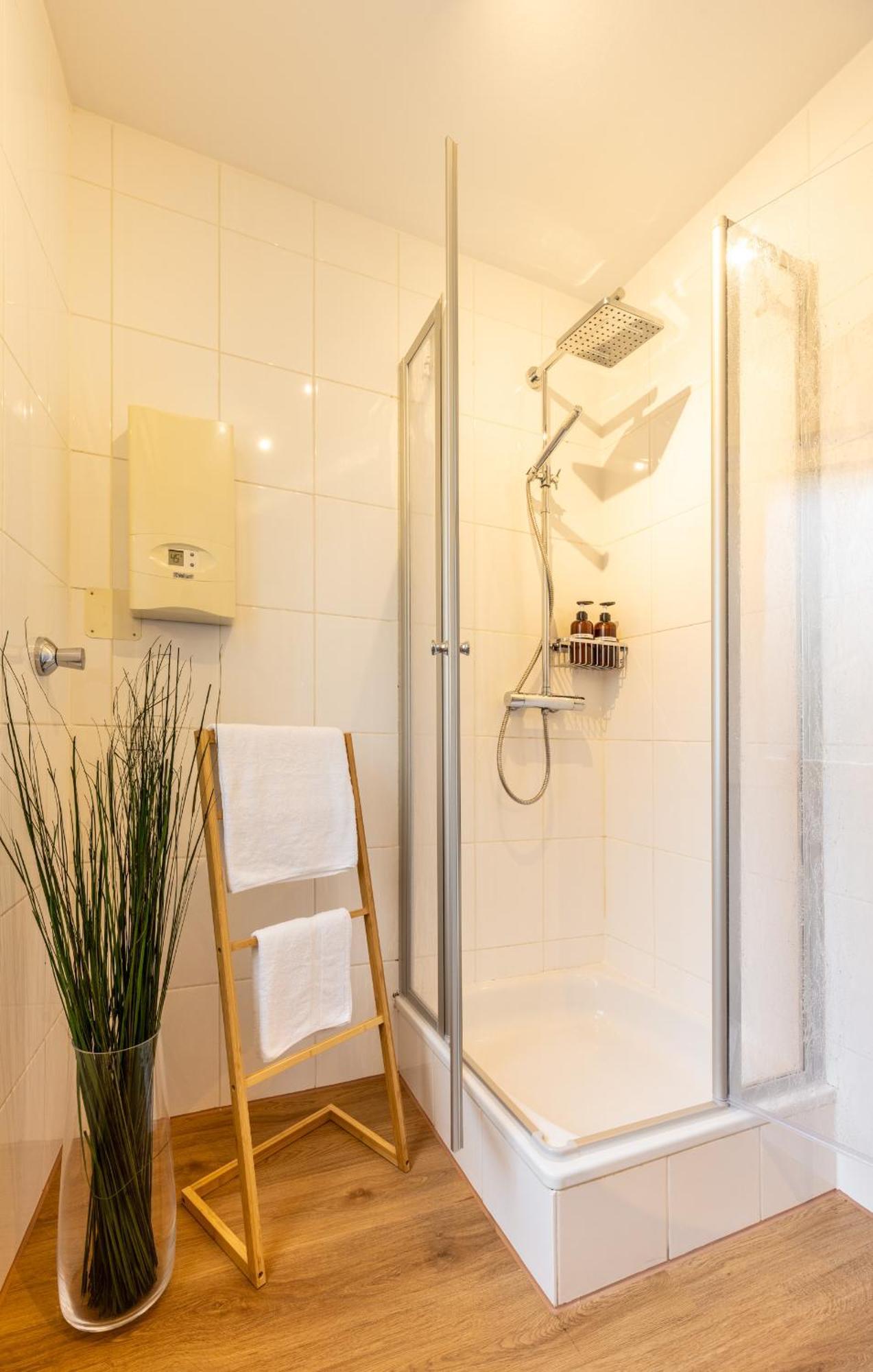 Apartamento Zentral Boxspringbetten Garage Rhein Bonn